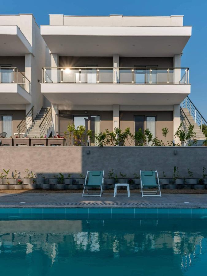 Heraclea Luxury Suites Неа-Ираклия Экстерьер фото